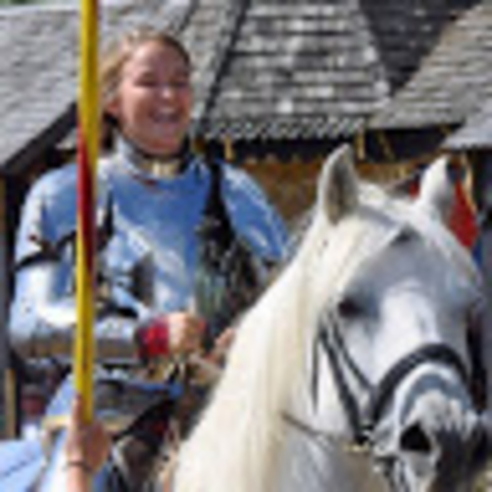 Meet your Posher, Amara